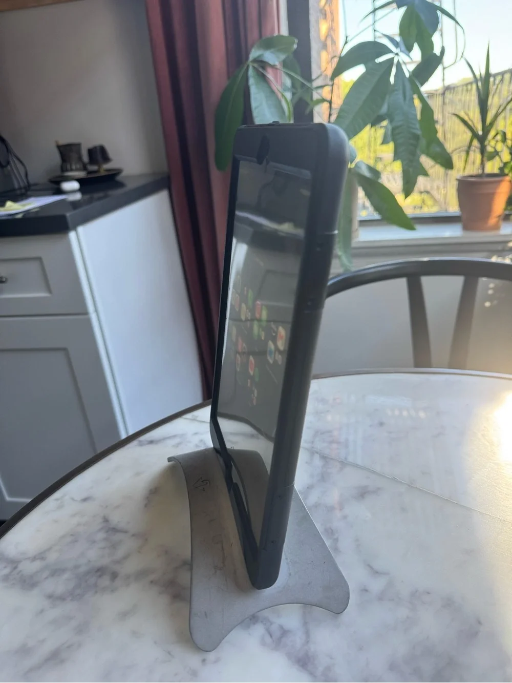 Apple iPad 8th Generation 128 GB - Space Gray with Case